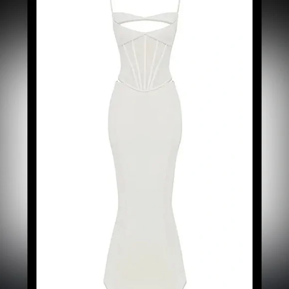 HOUSE OF CB - ‘Paloma’ Ivory Corset Maxi Dress - Size S 4/6 - Picture 3 of 10
